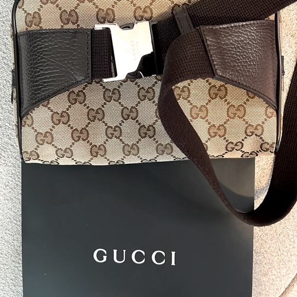 ✨Authentic✨Gucci brown GG Supreme belt bag - Picture 6 of 8
